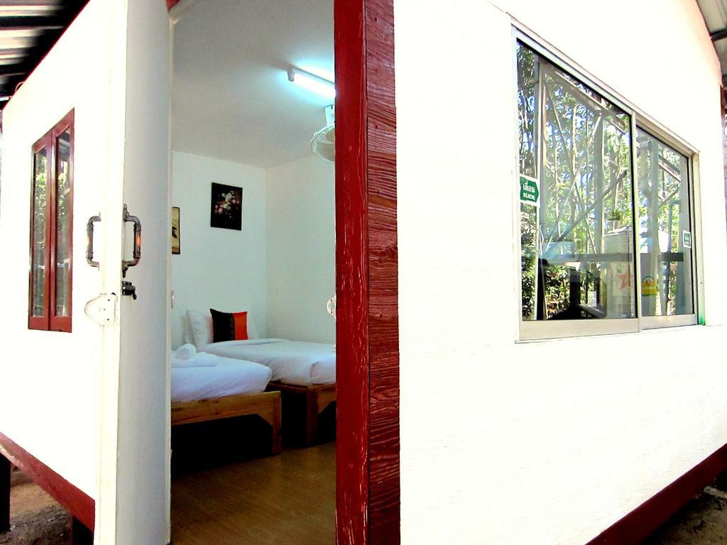 מאה רים Golden Teak Homestay מראה חיצוני תמונה