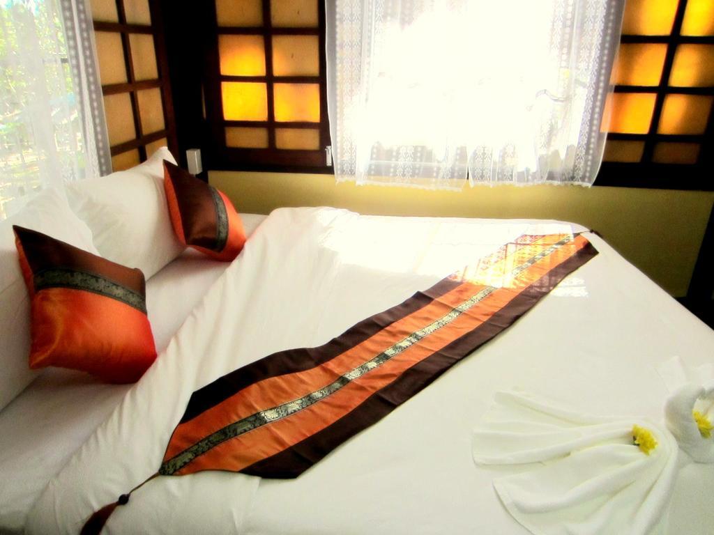 מאה רים Golden Teak Homestay מראה חיצוני תמונה