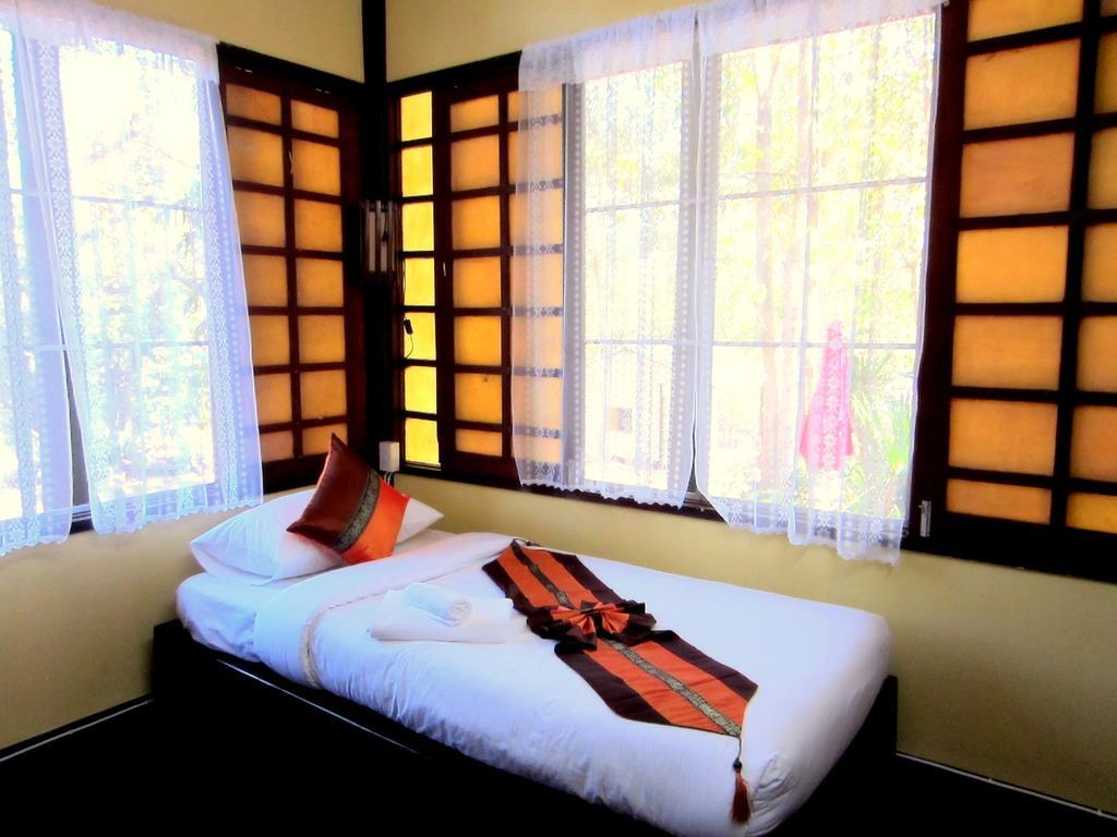 מאה רים Golden Teak Homestay מראה חיצוני תמונה