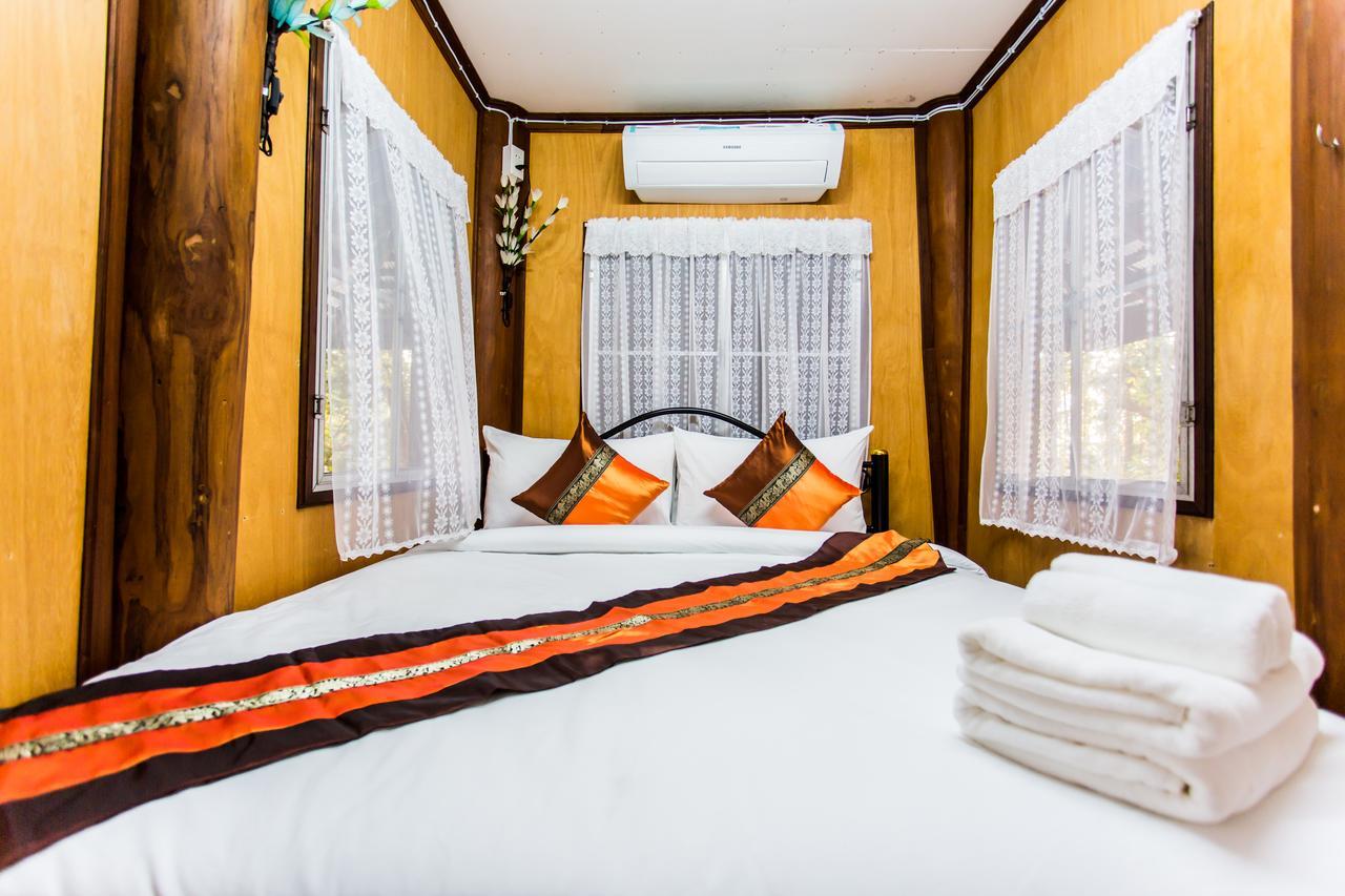 מאה רים Golden Teak Homestay מראה חיצוני תמונה
